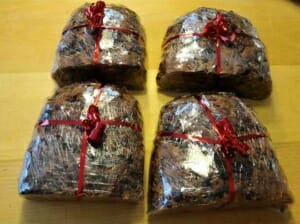 Hausgemachtes Kletzenbrot auf Wunsch auch mit Marzipanauch Versand möglich