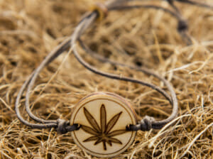 Armband Mini – Hanfblatt