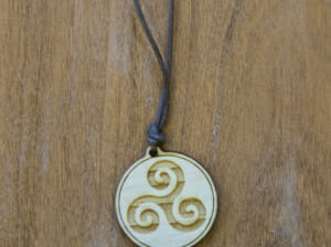 Halskette Triskele