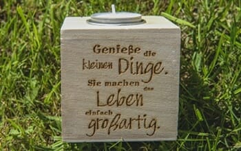 Teelichthalter (Genieße die kleinen Dinge…)