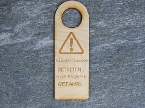 Türschild (Kinderzimmer betreten auf eigene Gefahr