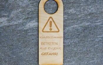 Türschild (Kinderzimmer betreten auf eigene Gefahr