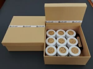 Heil und Kräutersalben